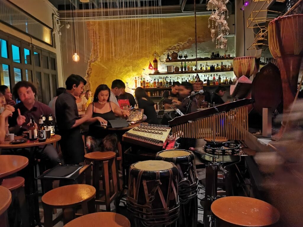 bar