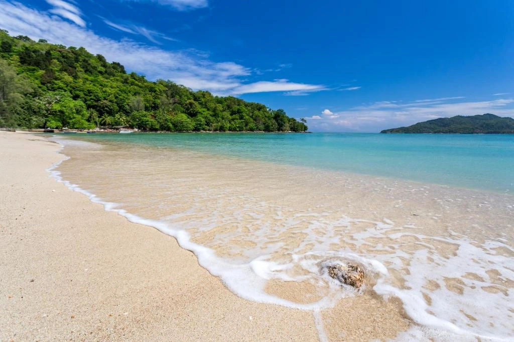 Tri Trang Beach Tri Trang Beach