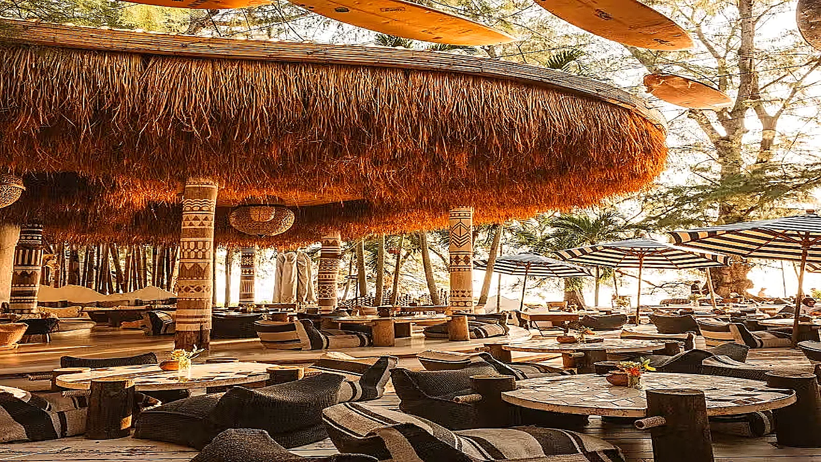 Cava Beach Club
