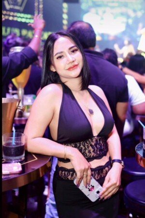 girl4